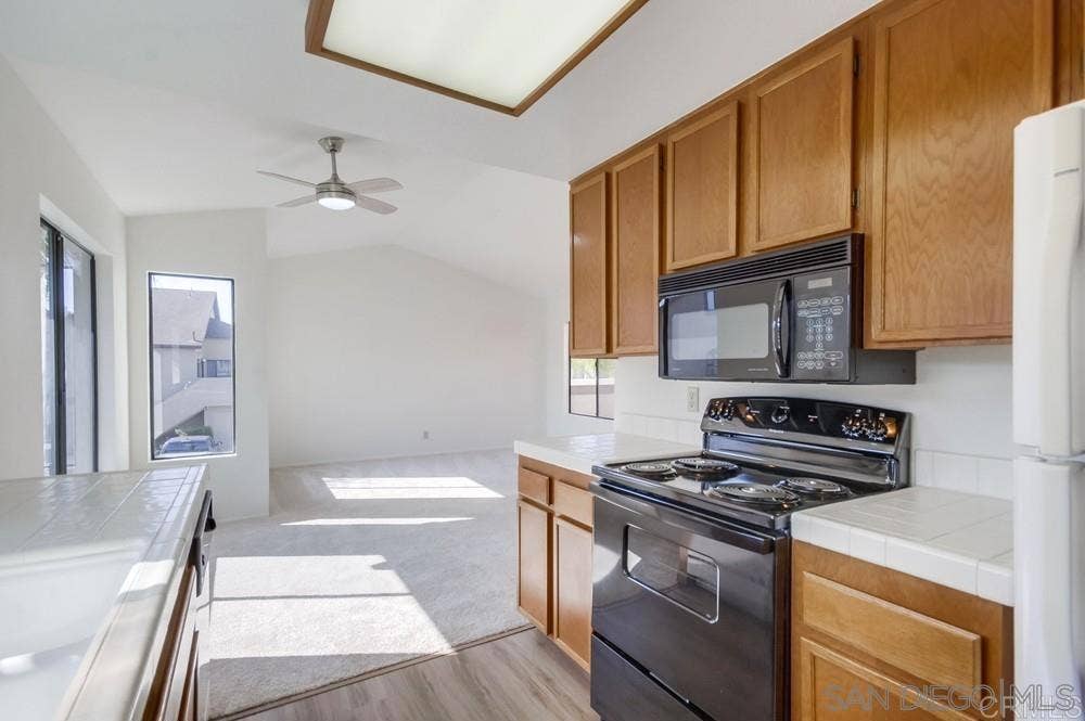 3637 Avocado Village Court, #99, La Mesa, CA 91941 3637 Avocado Village Court, #99, La Mesa, CA 91941