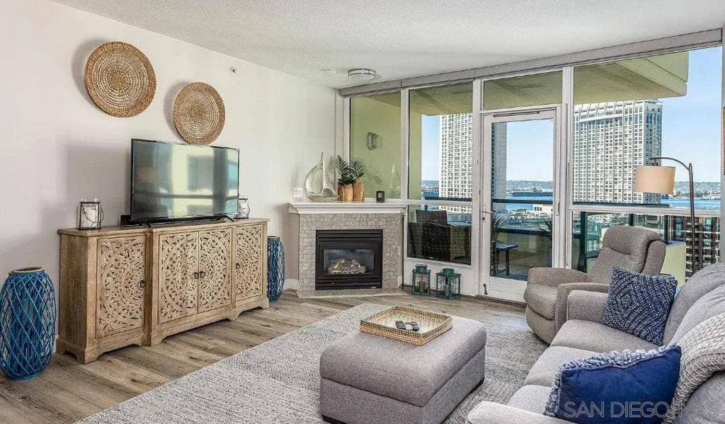 510 1st Ave, #1605, San Diego, CA 92101 510 1st Ave, #1605, San Diego, CA 92101