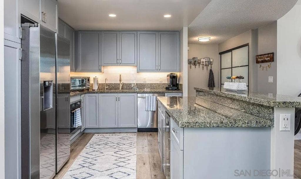 510 1st Ave, #1605, San Diego, CA 92101 510 1st Ave, #1605, San Diego, CA 92101