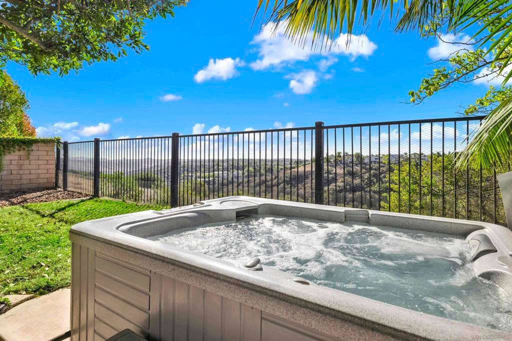 10636 Briarlake Woods Drive, San Diego, CA 92130 10636 Briarlake Woods Drive, San Diego, CA 92130