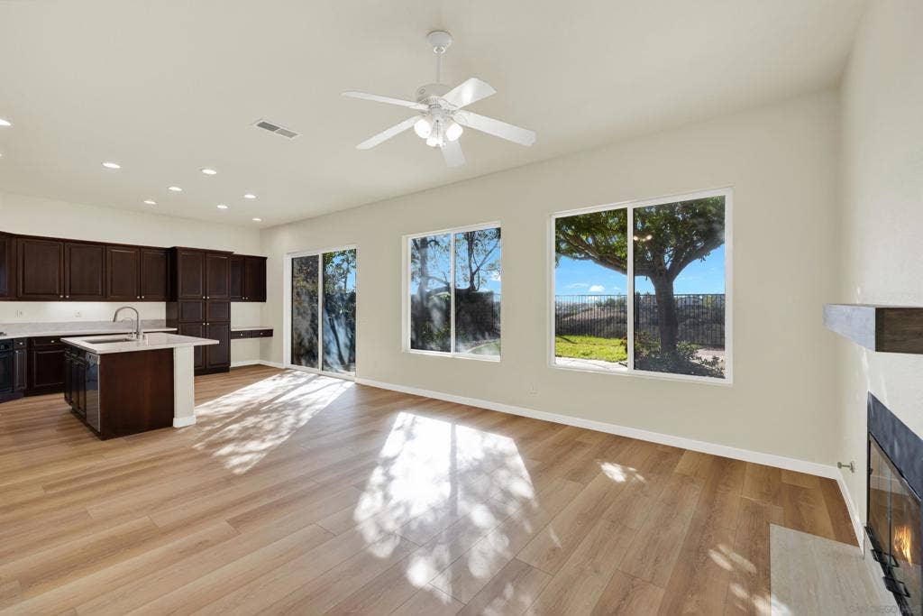 10636 Briarlake Woods Drive, San Diego, CA 92130 10636 Briarlake Woods Drive, San Diego, CA 92130