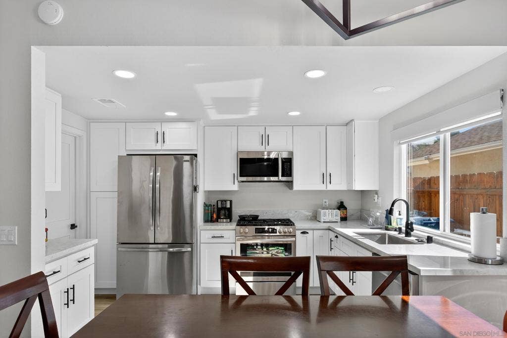 1461 Autumn Woods Pl, Escondido, CA 92029 1461 Autumn Woods Pl, Escondido, CA 92029