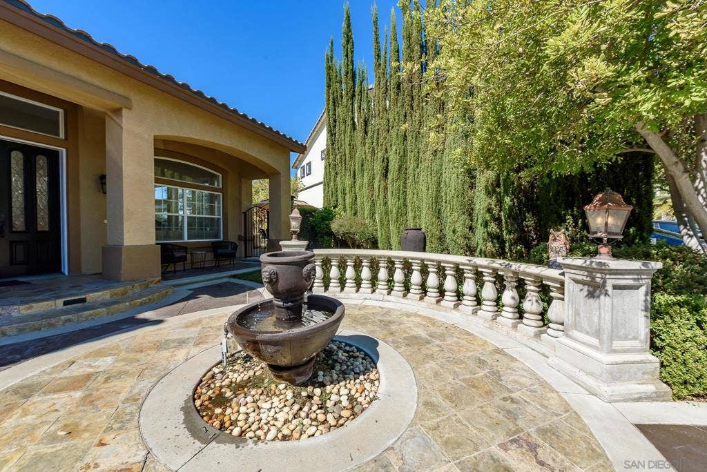 877 S Blue Vista, Anaheim, CA 92808