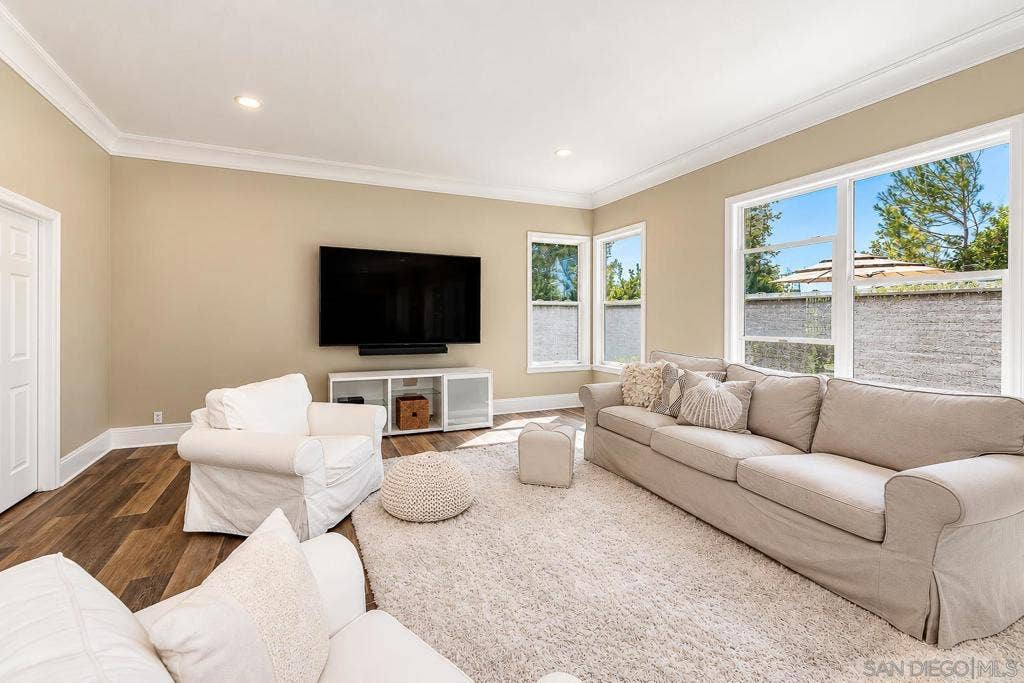 877 S Blue Vista, Anaheim, CA 92808