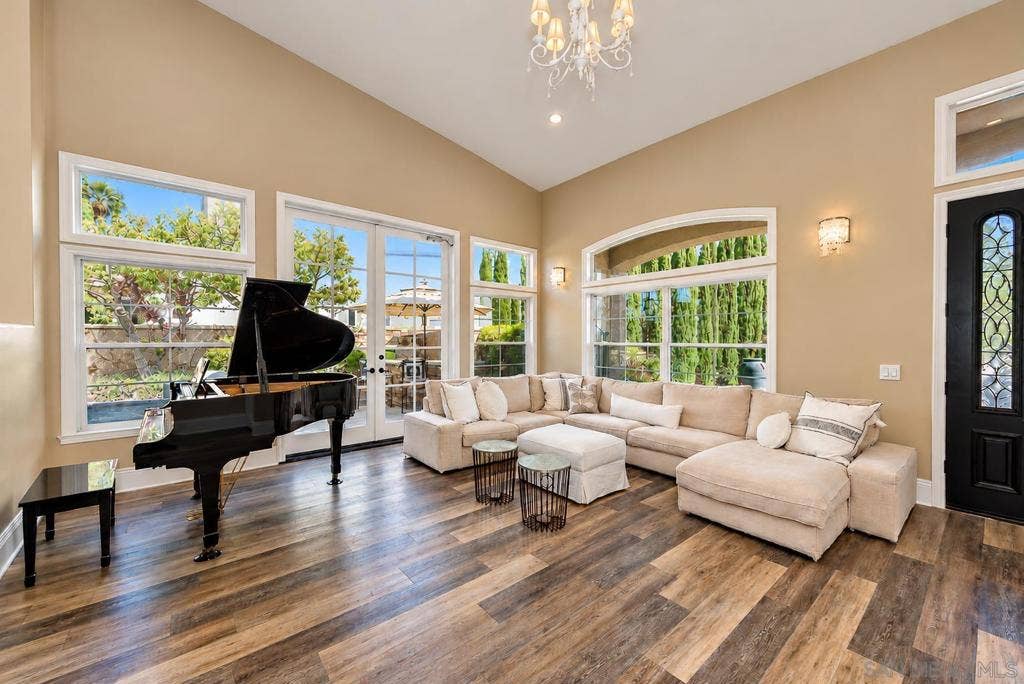 877 S Blue Vista, Anaheim, CA 92808