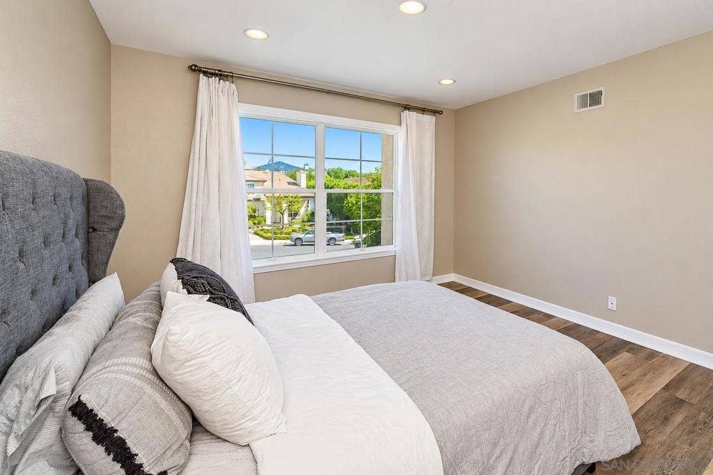 877 S Blue Vista, Anaheim, CA 92808