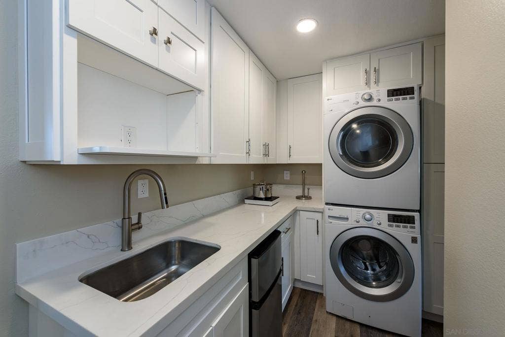 877 S Blue Vista, Anaheim, CA 92808