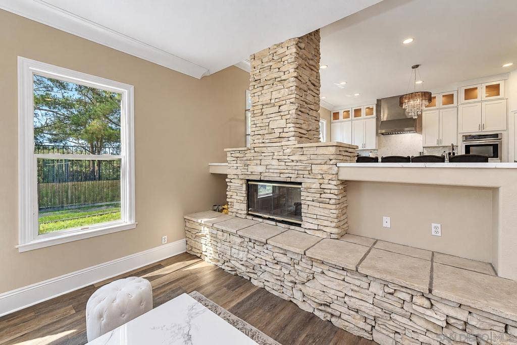 877 S Blue Vista, Anaheim, CA 92808
