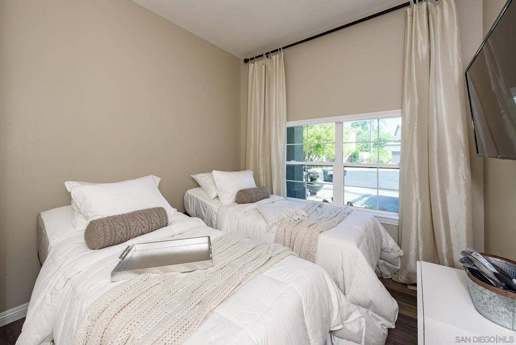 877 S Blue Vista, Anaheim, CA 92808