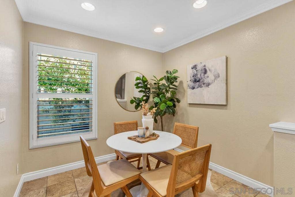 3463 Coastine Pl, San Diego, CA 92110 3463 Coastine Pl, San Diego, CA 92110