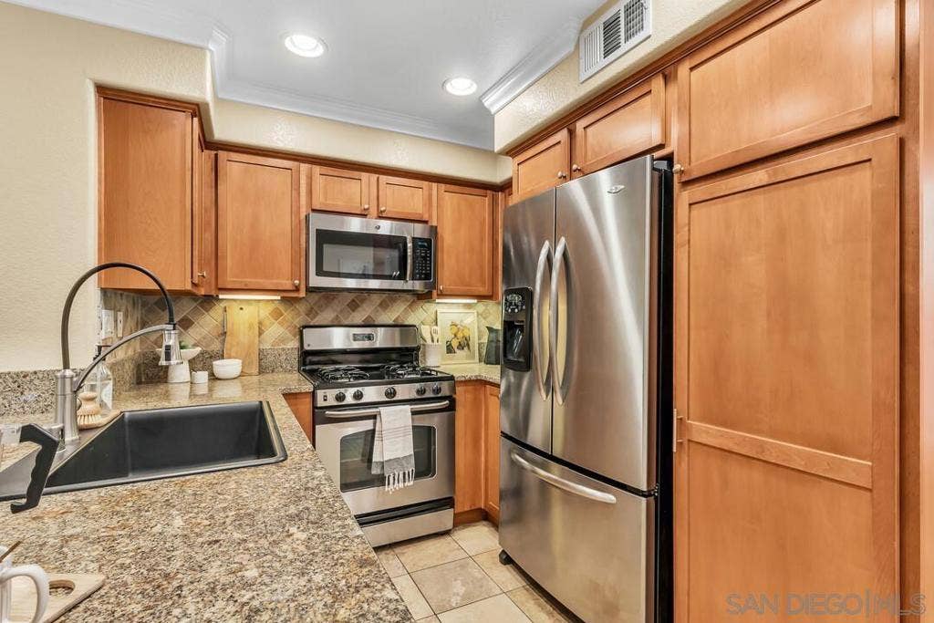3463 Coastine Pl, San Diego, CA 92110 3463 Coastine Pl, San Diego, CA 92110