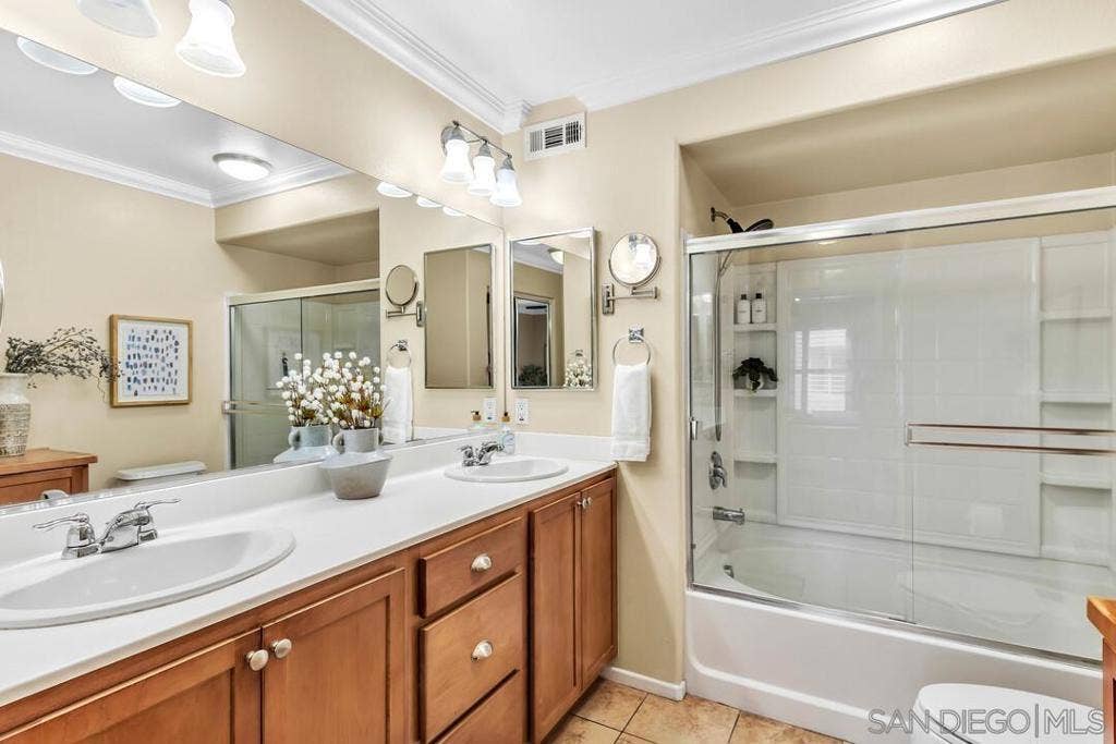 3463 Coastine Pl, San Diego, CA 92110 3463 Coastine Pl, San Diego, CA 92110