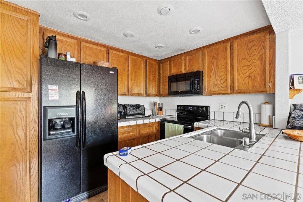 10424 Ridgewater Ln, San Diego, CA 92131 10424 Ridgewater Ln, San Diego, CA 92131