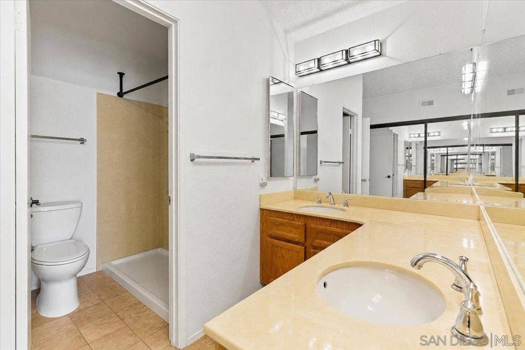 10424 Ridgewater Ln, San Diego, CA 92131 Digitally Altered