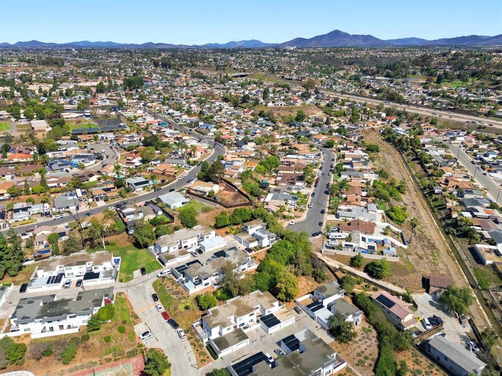 1640 Maple Drive, Chula Vista, CA 91911 1640 Maple Drive, Chula Vista, CA 91911