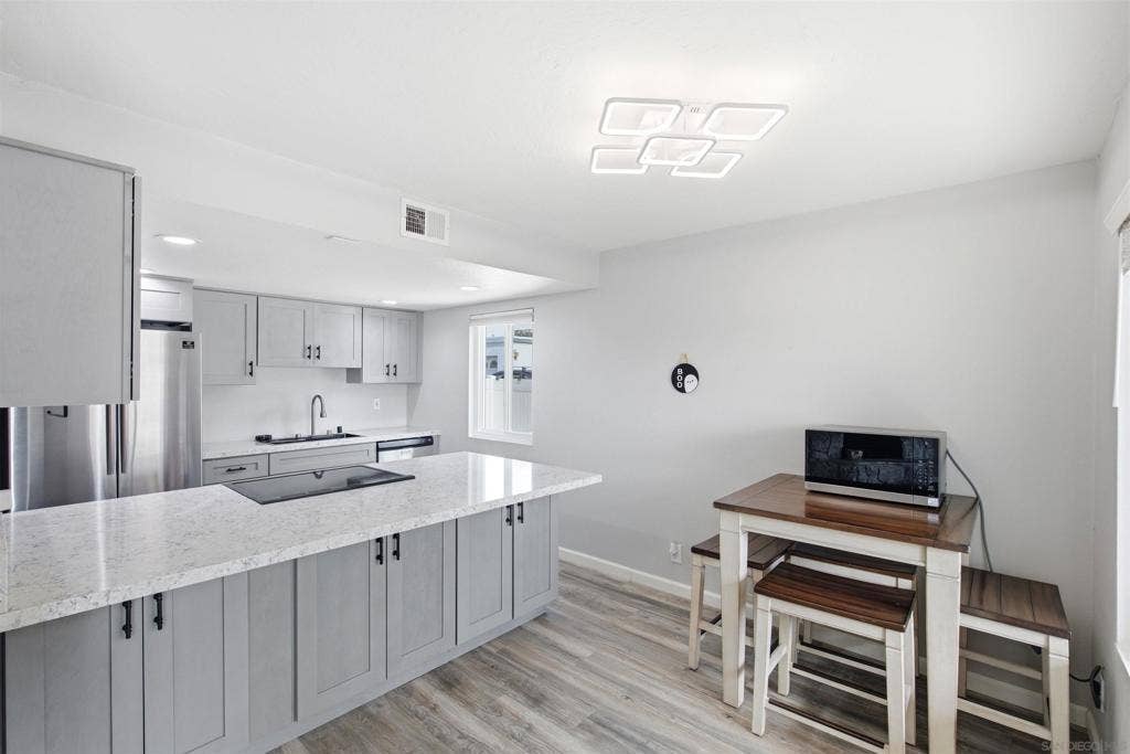 1640 Maple Drive, Chula Vista, CA 91911 1640 Maple Drive, Chula Vista, CA 91911