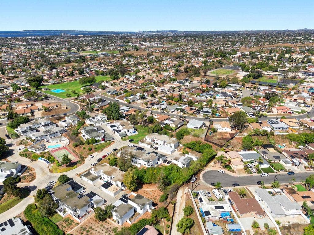 1640 Maple Drive, Chula Vista, CA 91911 1640 Maple Drive, Chula Vista, CA 91911