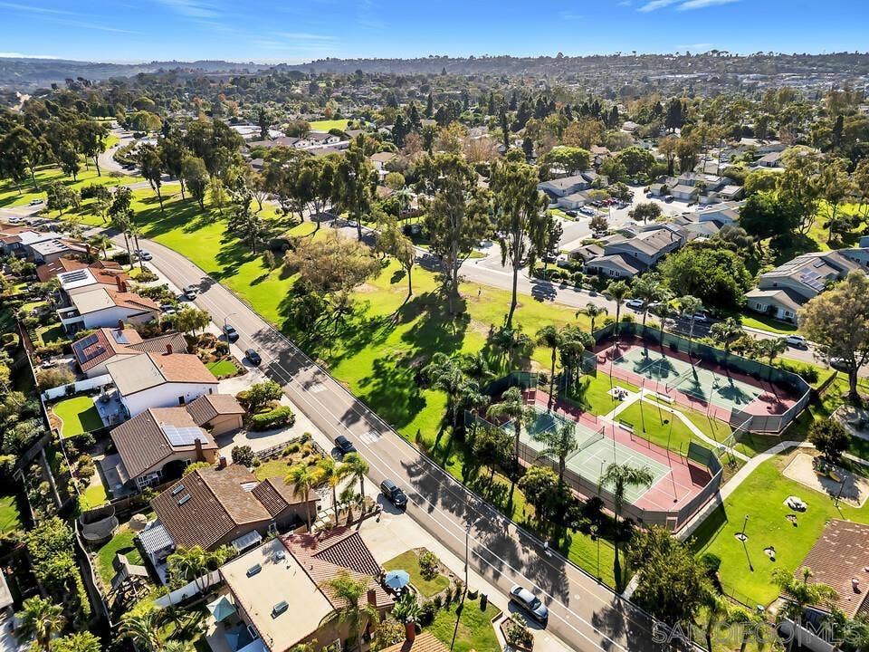 377 N Willowspring Drive, Encinitas, CA 92024 Aerial View