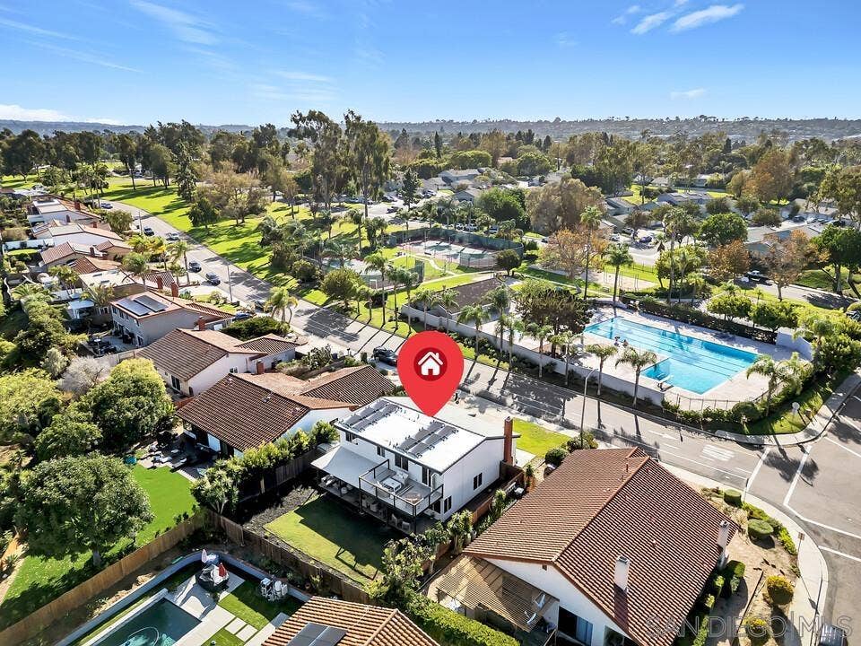 377 N Willowspring Drive, Encinitas, CA 92024 Aerial View