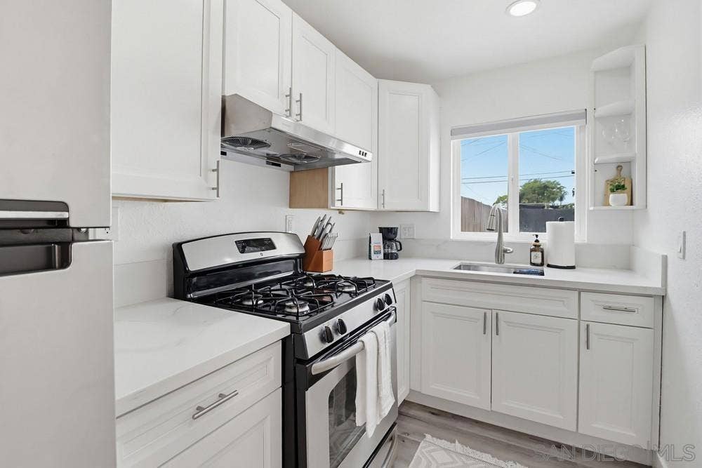 3281 New Jersey, Lemon Grove, CA 91945 3281 New Jersey, Lemon Grove, CA 91945