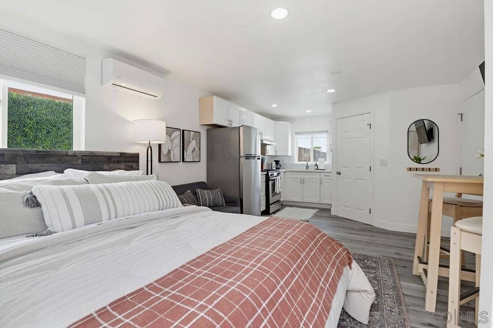 3281 New Jersey, Lemon Grove, CA 91945 3281 New Jersey, Lemon Grove, CA 91945