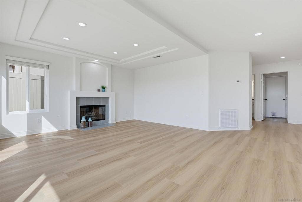 7753 Roan Rd, San Diego, CA 92129 7753 Roan Rd, San Diego, CA 92129