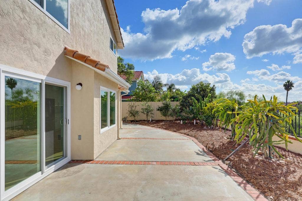 7753 Roan Rd, San Diego, CA 92129 7753 Roan Rd, San Diego, CA 92129