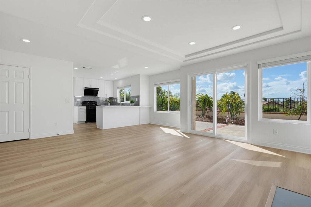 7753 Roan Rd, San Diego, CA 92129 7753 Roan Rd, San Diego, CA 92129
