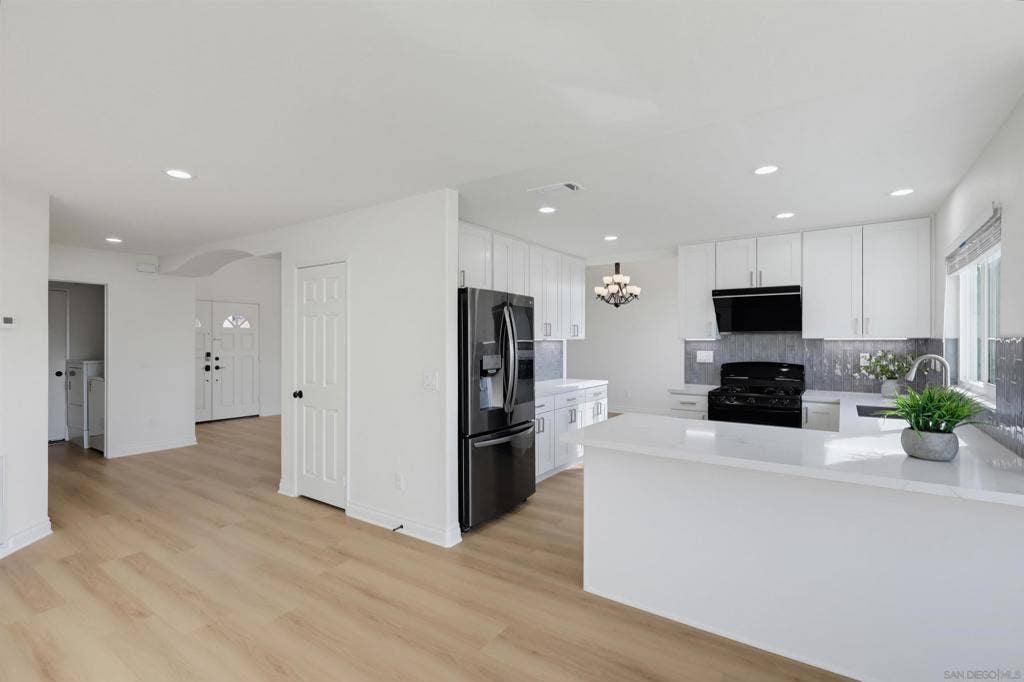 7753 Roan Rd, San Diego, CA 92129 7753 Roan Rd, San Diego, CA 92129
