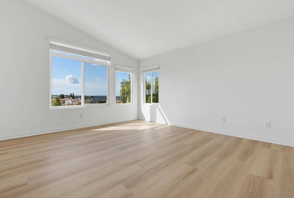 7753 Roan Rd, San Diego, CA 92129 7753 Roan Rd, San Diego, CA 92129