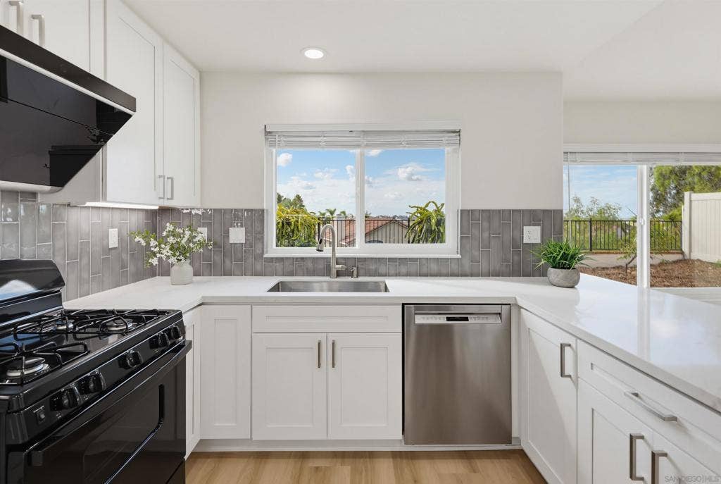 7753 Roan Rd, San Diego, CA 92129 7753 Roan Rd, San Diego, CA 92129