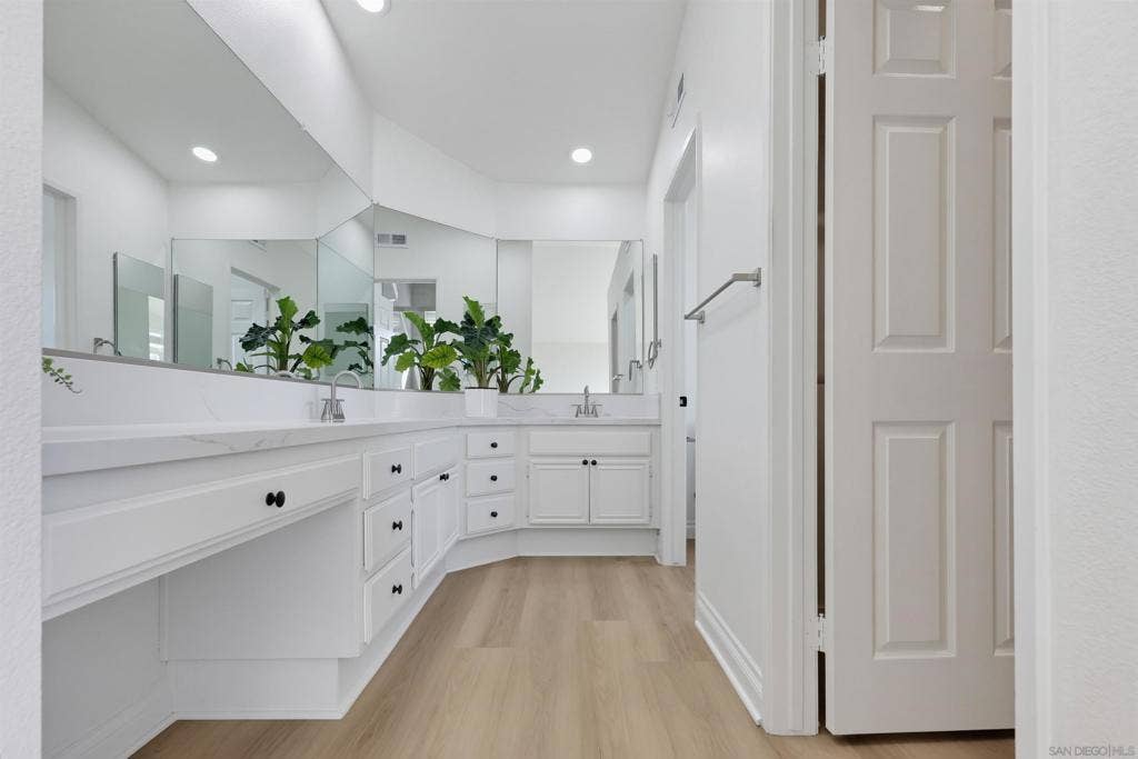 7753 Roan Rd, San Diego, CA 92129 7753 Roan Rd, San Diego, CA 92129