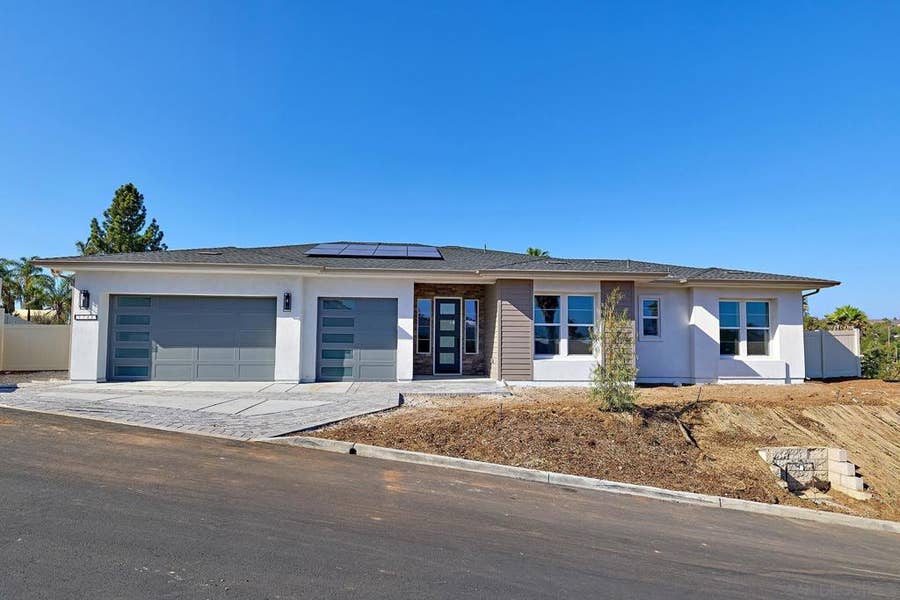 Property photo for 1746 Ishihara Rd, Vista, CA