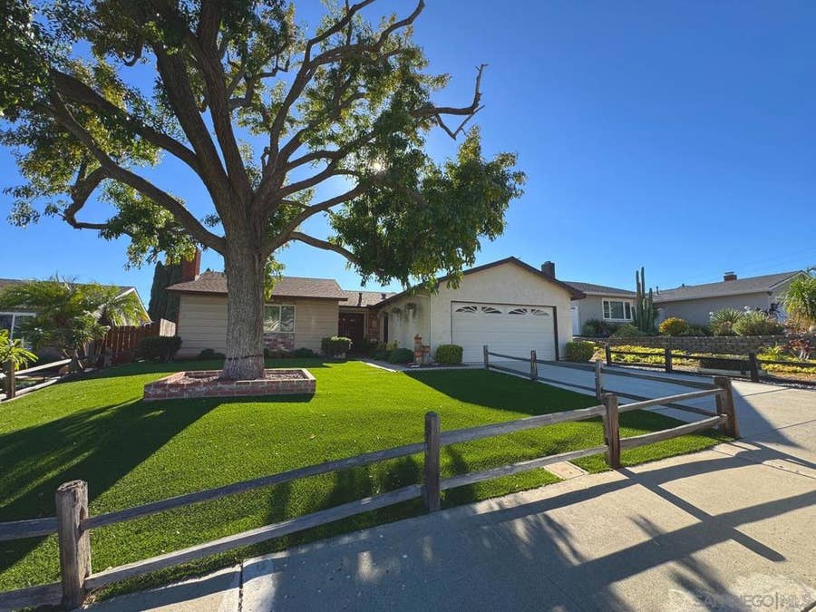 Property photo for 13831 Otis Pl, Poway, CA