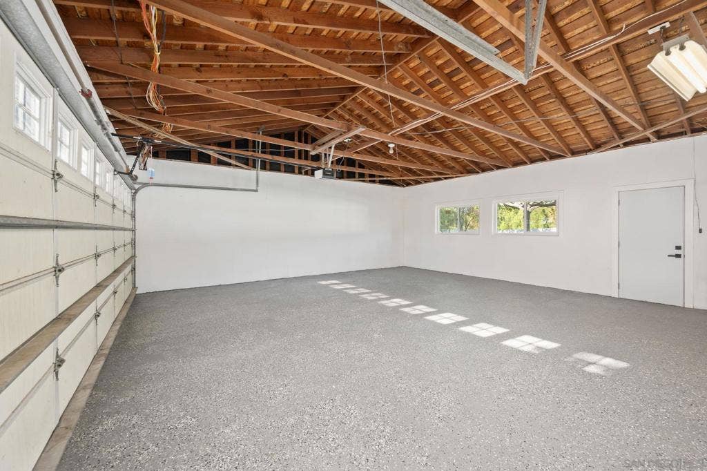 2004 Shire Drive, El Cajon, CA 92019 2004 Shire Drive, El Cajon, CA 92019
