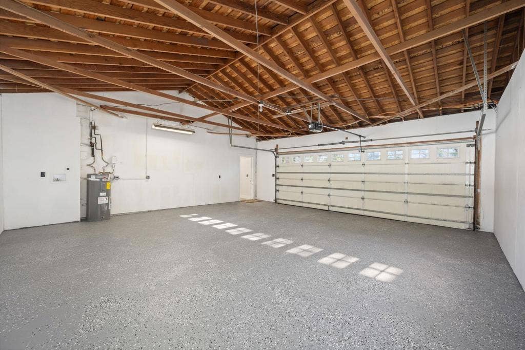 2004 Shire Drive, El Cajon, CA 92019 2004 Shire Drive, El Cajon, CA 92019