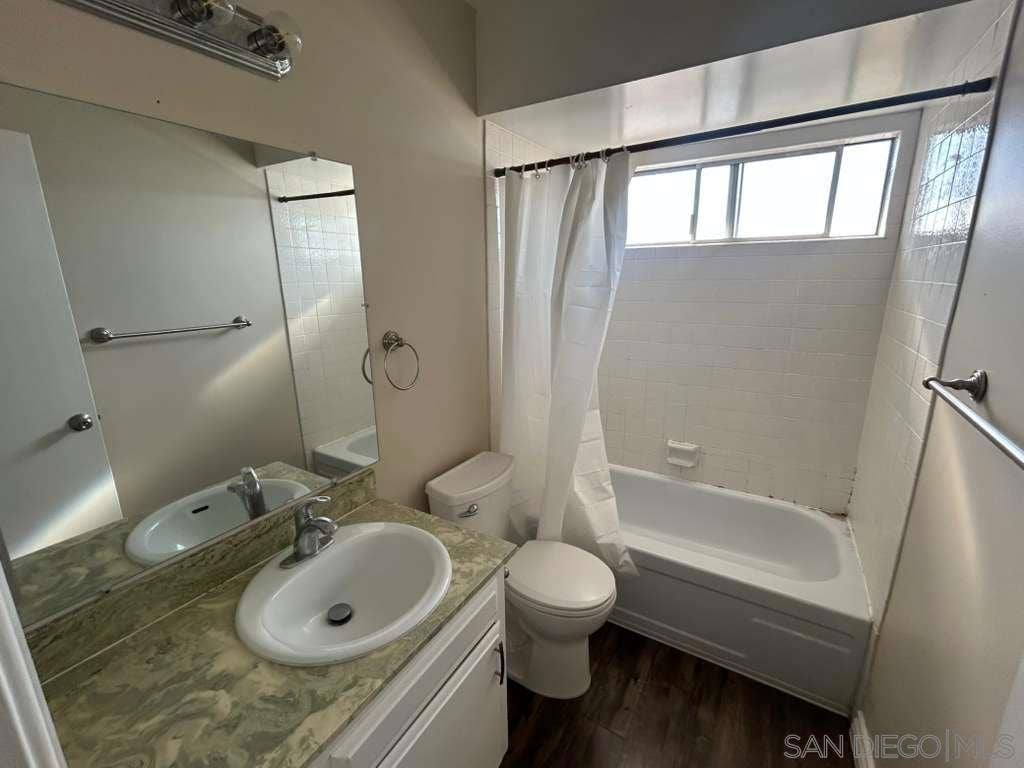 1259 E Ohio Ave, Escondido, CA 92027 1259 E Ohio Ave, Escondido, CA 92027