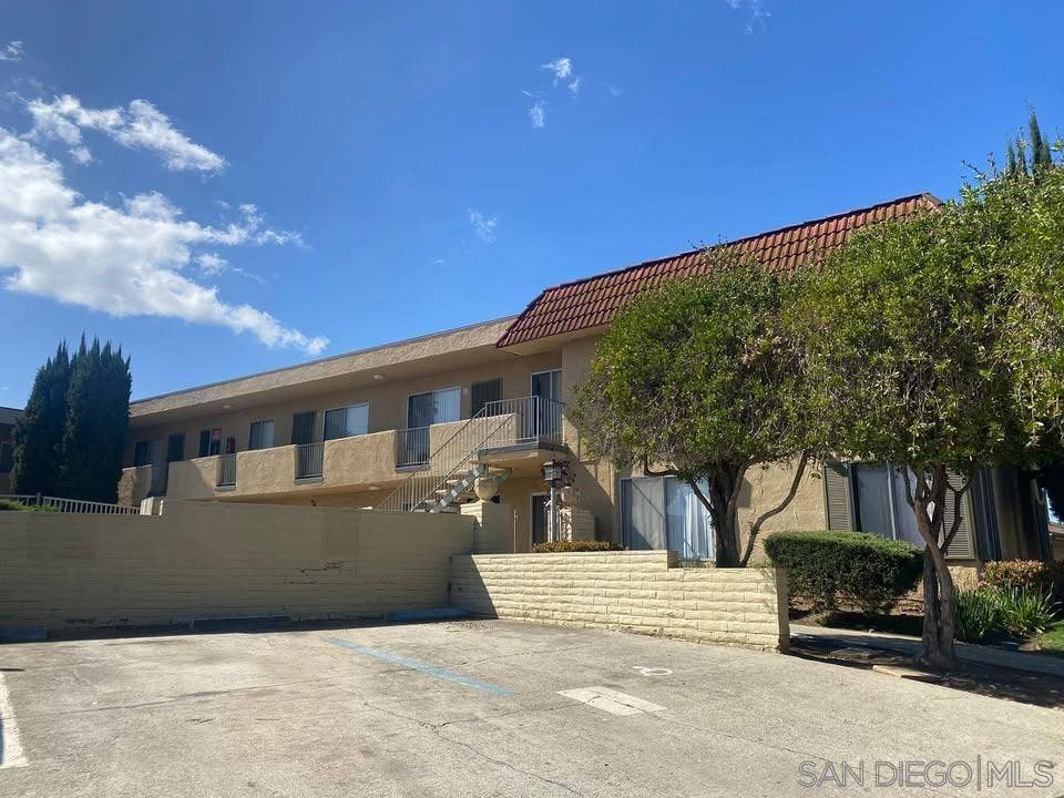 1259 E Ohio Ave, Escondido, CA 92027 1259 E Ohio Ave, Escondido, CA 92027