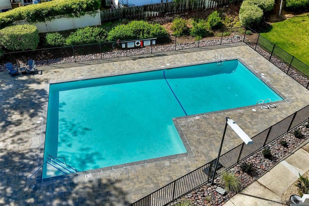 17220 Merlot Pl, Poway, CA 92064 17220 Merlot Pl, Poway, CA 92064