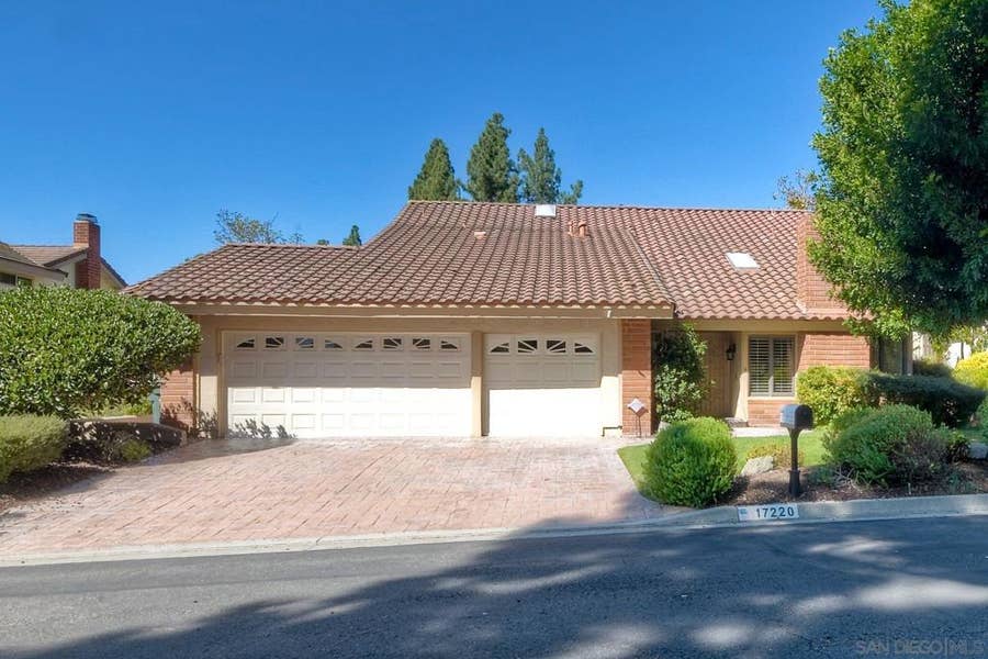 Property photo for 17220 Merlot Pl, Poway, CA