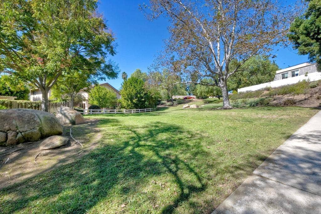 17220 Merlot Pl, Poway, CA 92064 17220 Merlot Pl, Poway, CA 92064