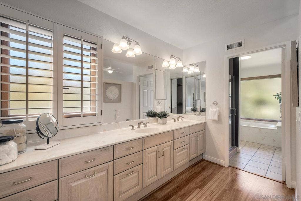 17220 Merlot Pl, Poway, CA 92064 17220 Merlot Pl, Poway, CA 92064