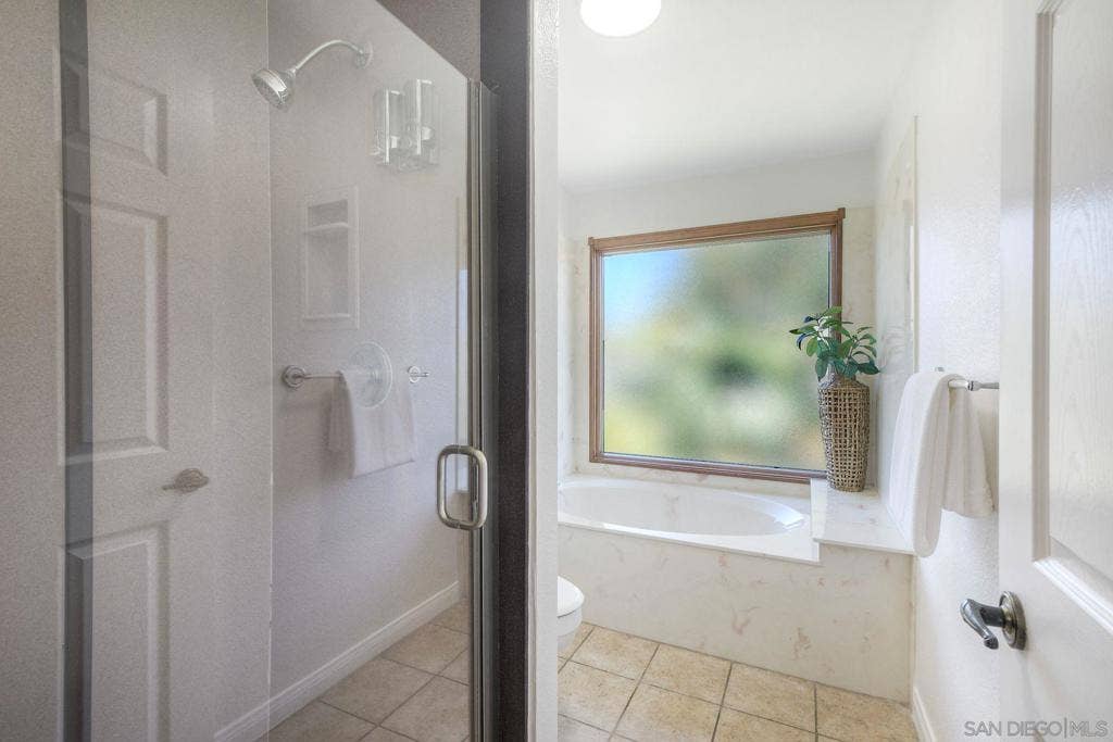 17220 Merlot Pl, Poway, CA 92064 17220 Merlot Pl, Poway, CA 92064