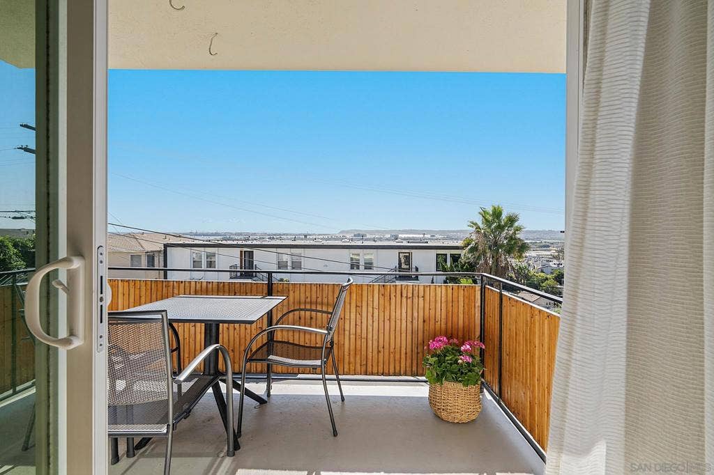 1828 Linwood St, #11, San Diego, CA 92110 1828 Linwood St, #11, San Diego, CA 92110