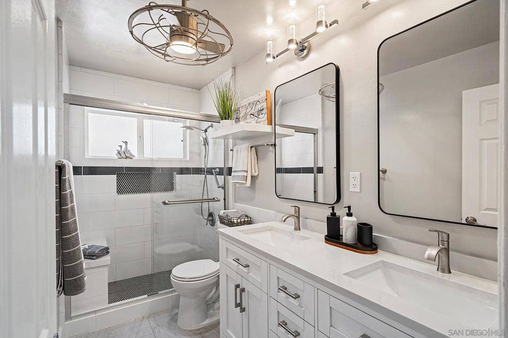 1828 Linwood St, #11, San Diego, CA 92110 1828 Linwood St, #11, San Diego, CA 92110