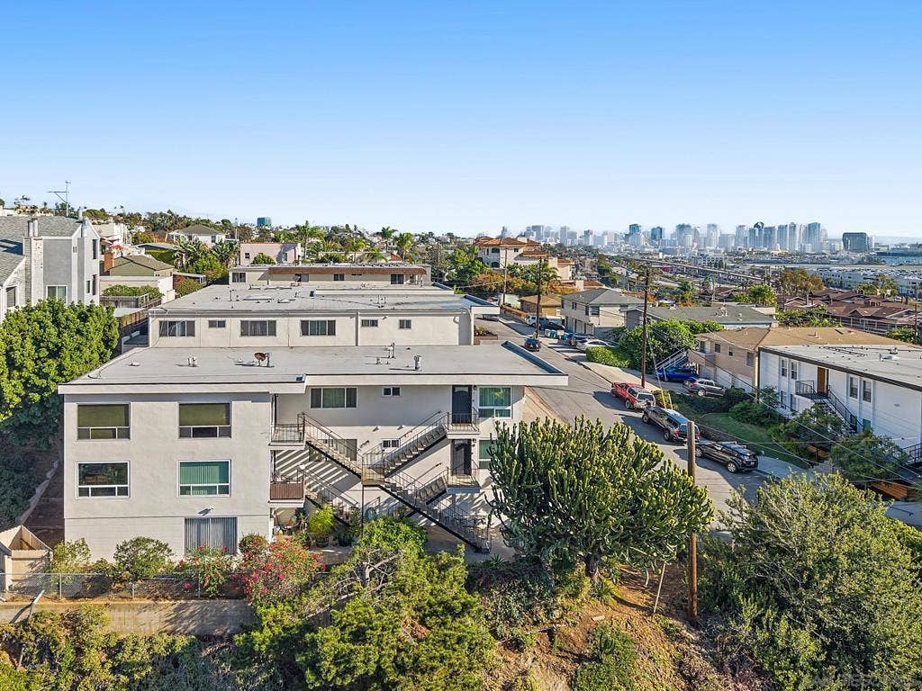 1828 Linwood St, #11, San Diego, CA 92110 1828 Linwood St, #11, San Diego, CA 92110