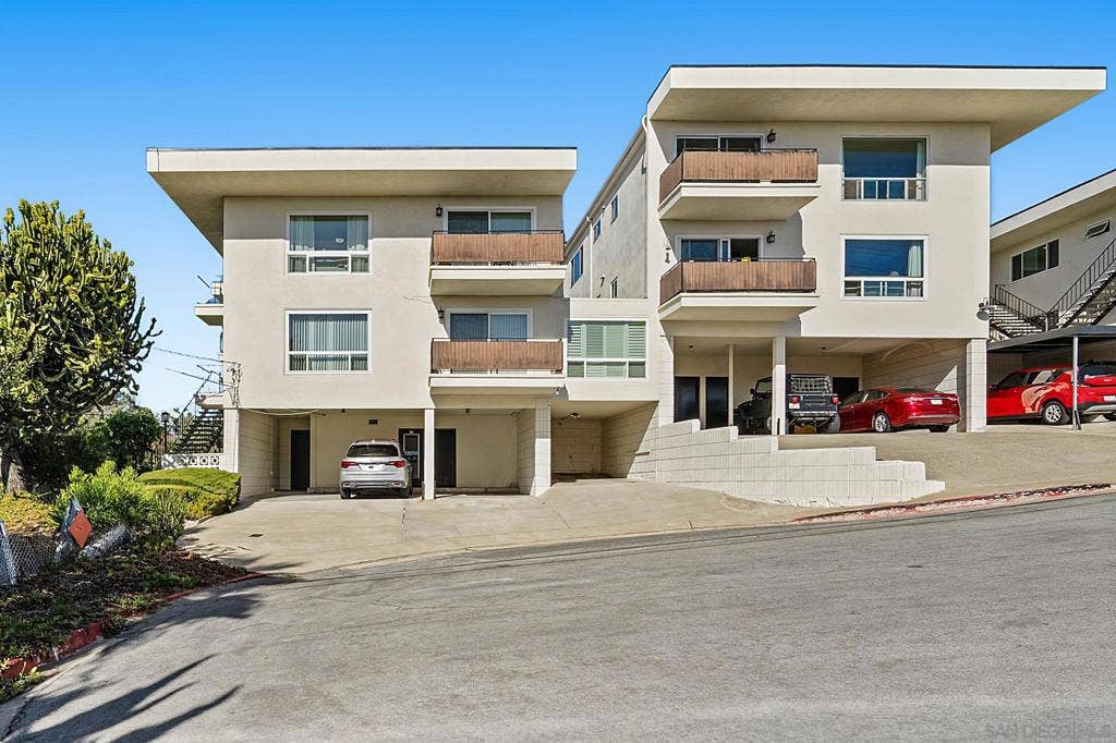 1828 Linwood St, #11, San Diego, CA 92110 1828 Linwood St, #11, San Diego, CA 92110