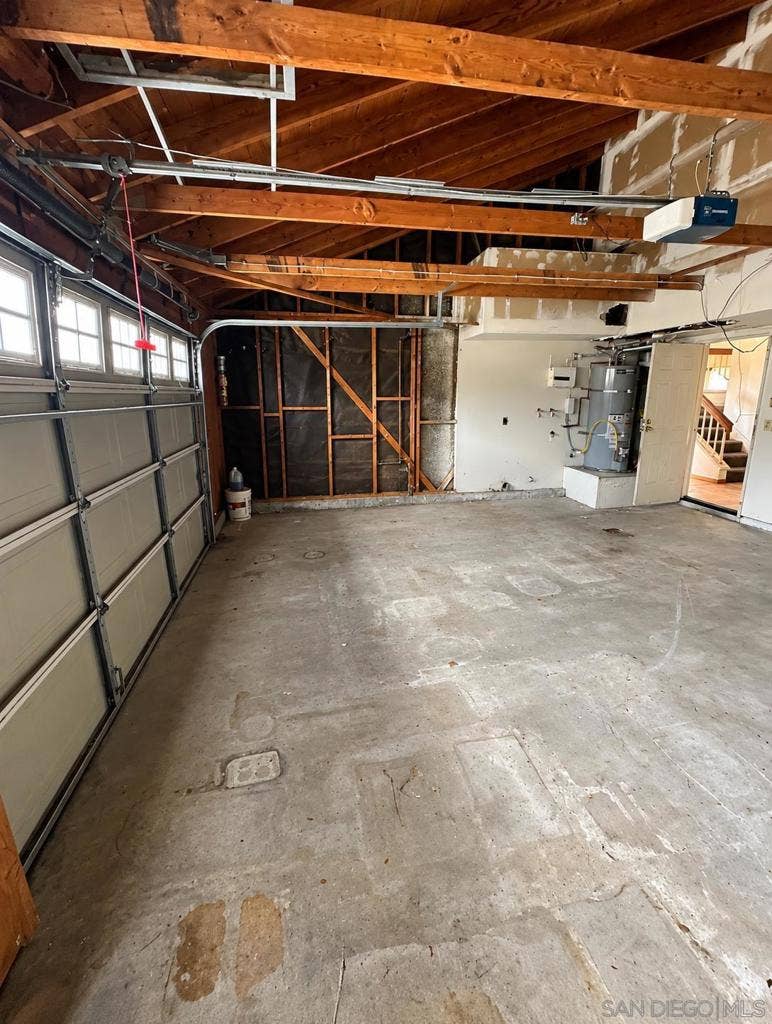 7059 Bullock Dr, San Diego, CA 92114 7059 Bullock Dr, San Diego, CA 92114