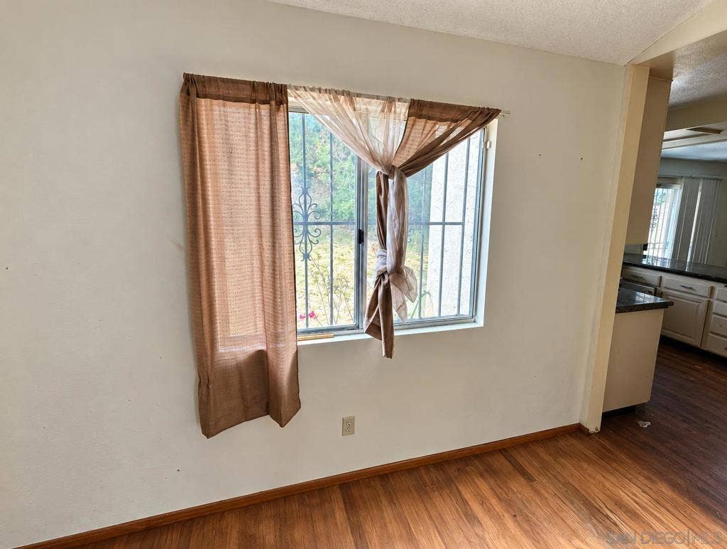 7059 Bullock Dr, San Diego, CA 92114 7059 Bullock Dr, San Diego, CA 92114