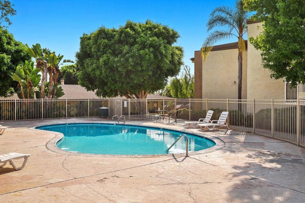 432 Edgehill Ln., #120, Oceanside, CA 92054 432 Edgehill Ln., #120, Oceanside, CA 92054